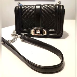 🖤❤️Chevron Quilted Leather Rebecca 🌺🌹Minkoff clutch with shoulder strap